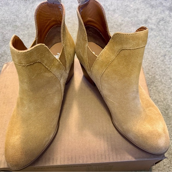 MIA Women's Tan Ankle Boots Sz 6 - Picture 7 of 16